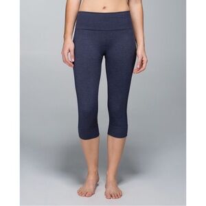 Women’s Lululemon Seamless Capri Leggings-Size S